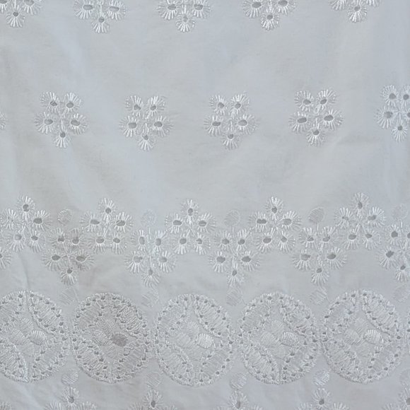 Y2K Express White Eyelet Mini Skirt - Picture 6 of 7